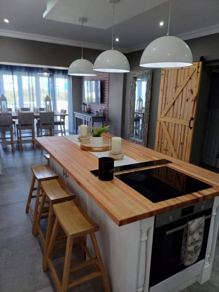 To Let 4 Bedroom Property for Rent in Pinnacle Point Golf Estate Western Cape